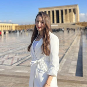 Melek Feyza KAŞIK